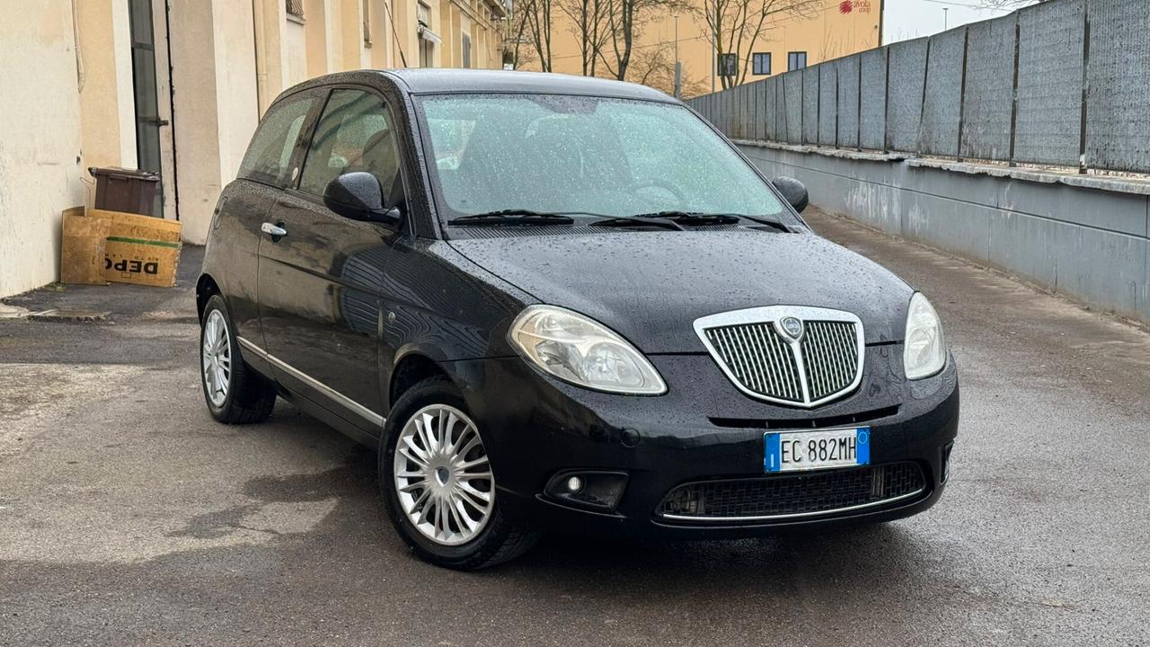 Lancia Ypsilon 1.4 Elle Ecochic GPL