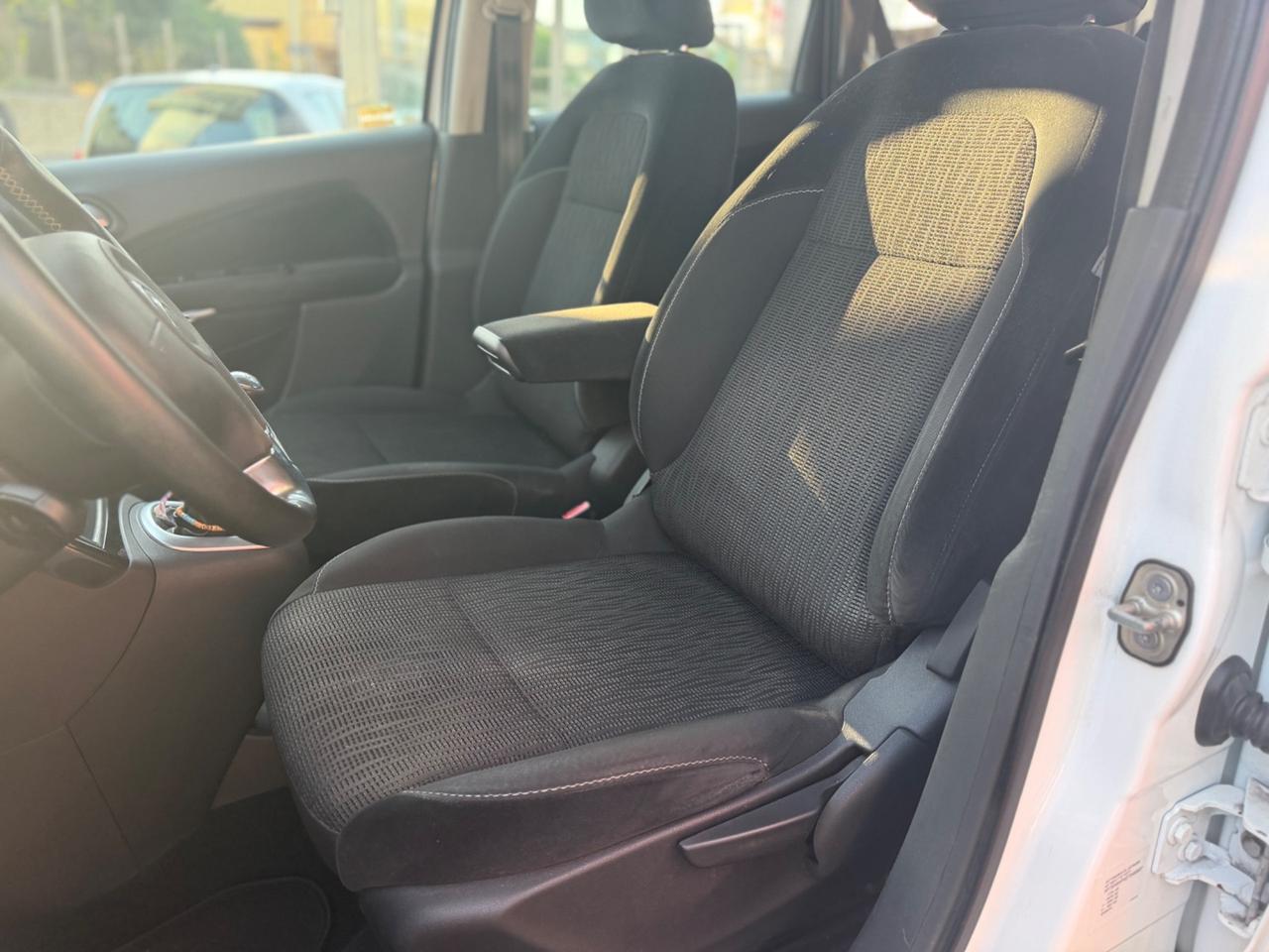 Citroen C3 Picasso 1.6 HDi 90 Exclusive limited