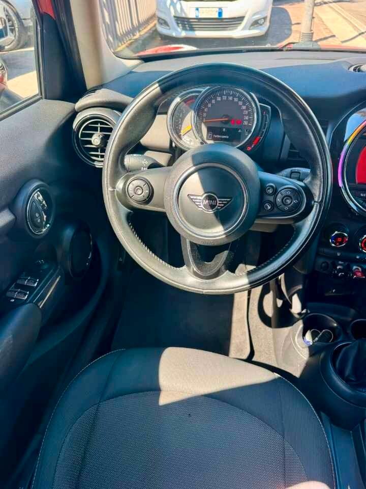 Mini Cooper One 1.5 D Hype 95 CV