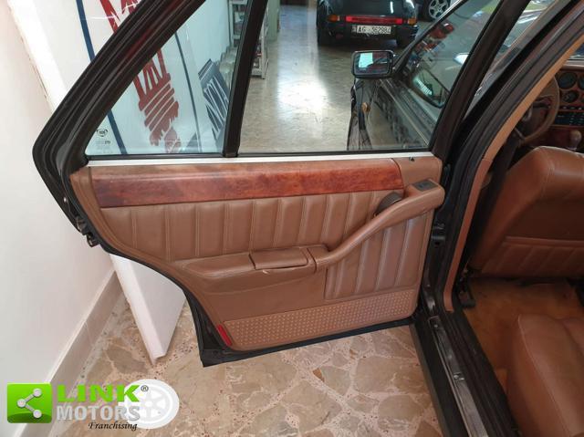 LANCIA Thema 8.32 ferrari 32v 215cv