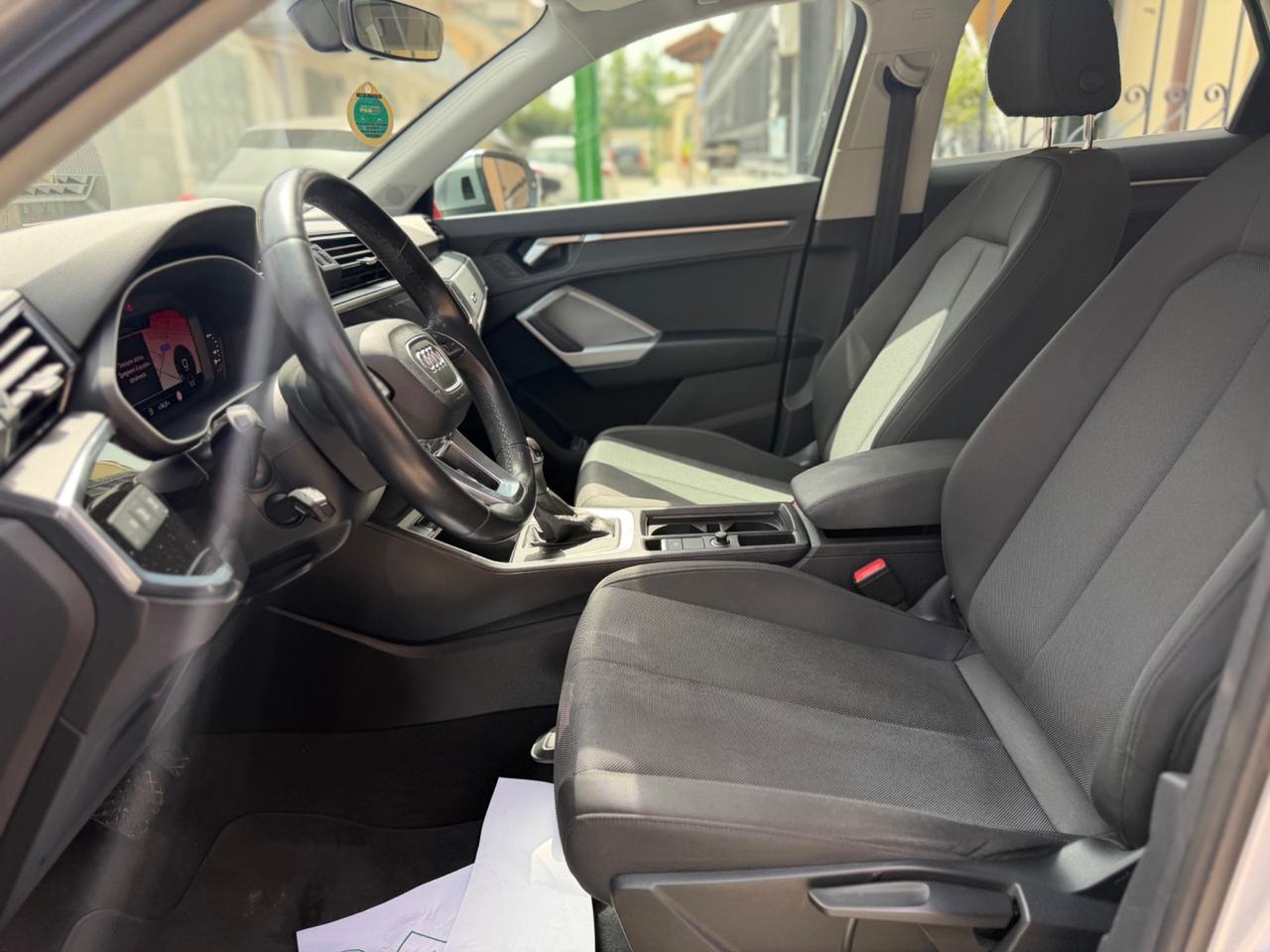 Audi Q3 35 TDI S tronic Business Advanced