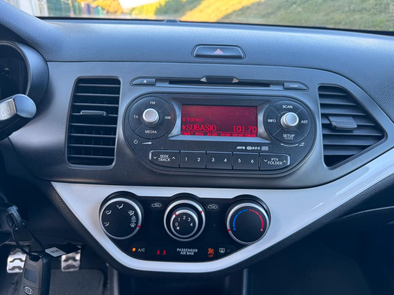 Kia Picanto 1.0 12V 3 porte Urban