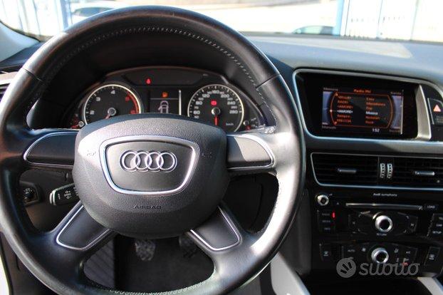 Audi Q5 2.0 tdi 150cv fari bixeno