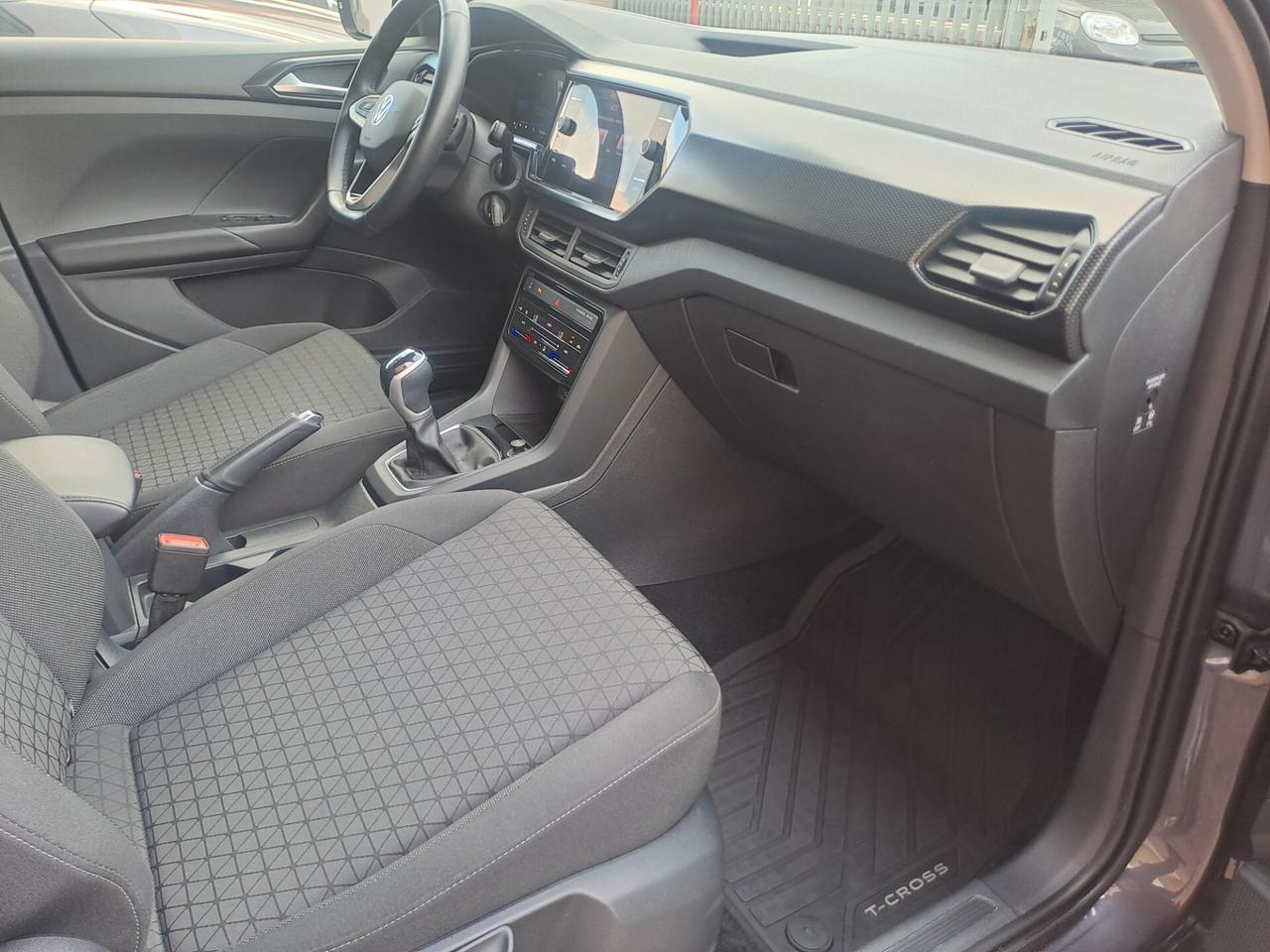 Volkswagen T-Cross 1.0 TSI 110 CV DSG Style , soli 20500 km !!