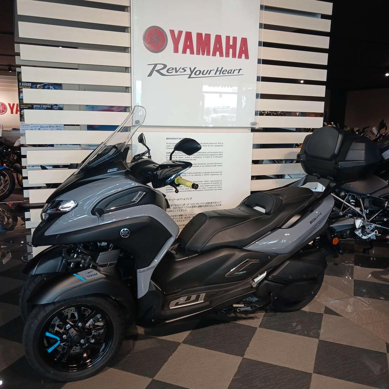 Yamaha Tricity 300 touring
