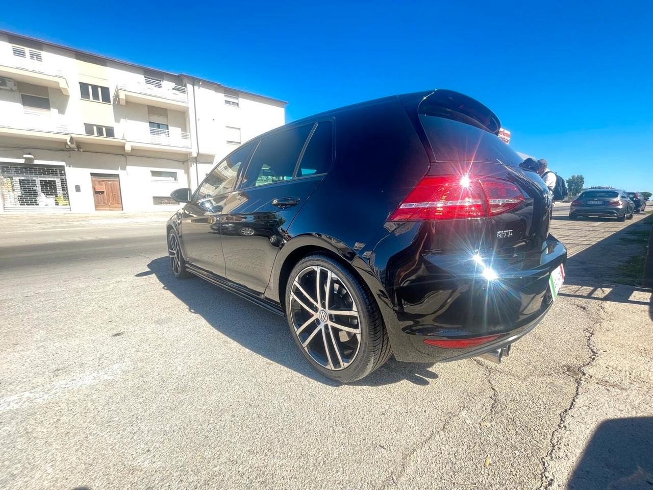 Volkswagen Golf GTD 2.0 TDI 5p. BlueMotion Technology