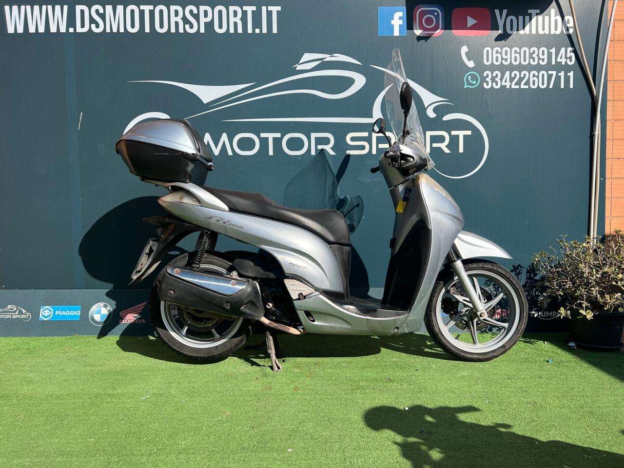 Hond Sh 300
