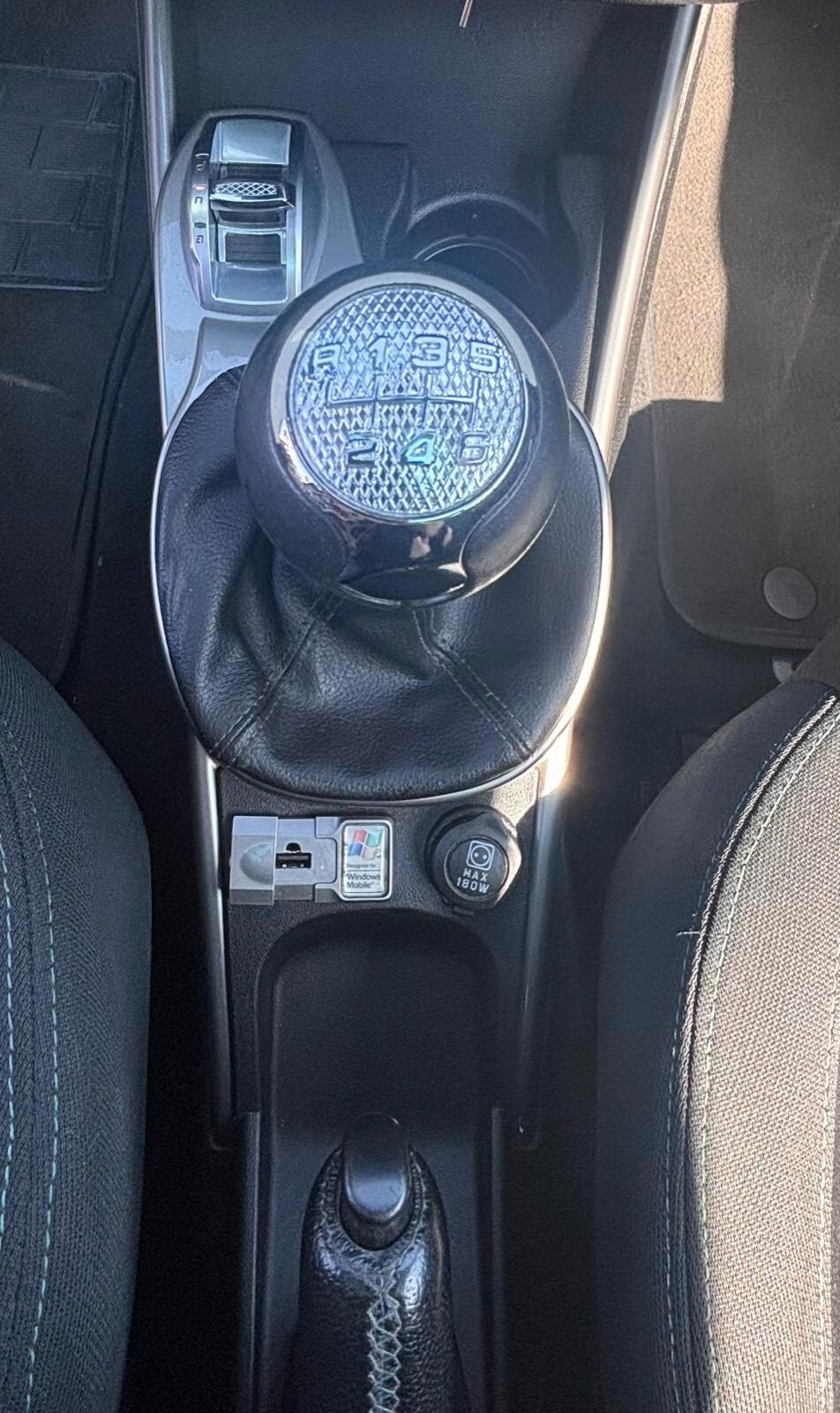 Alfa Romeo MiTo 1.6 JTDm 16V Distinctive Sport Pack