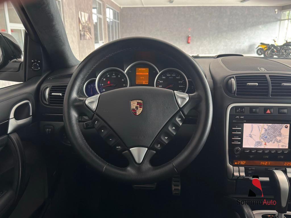 Porsche Cayenne 4.8 GTS