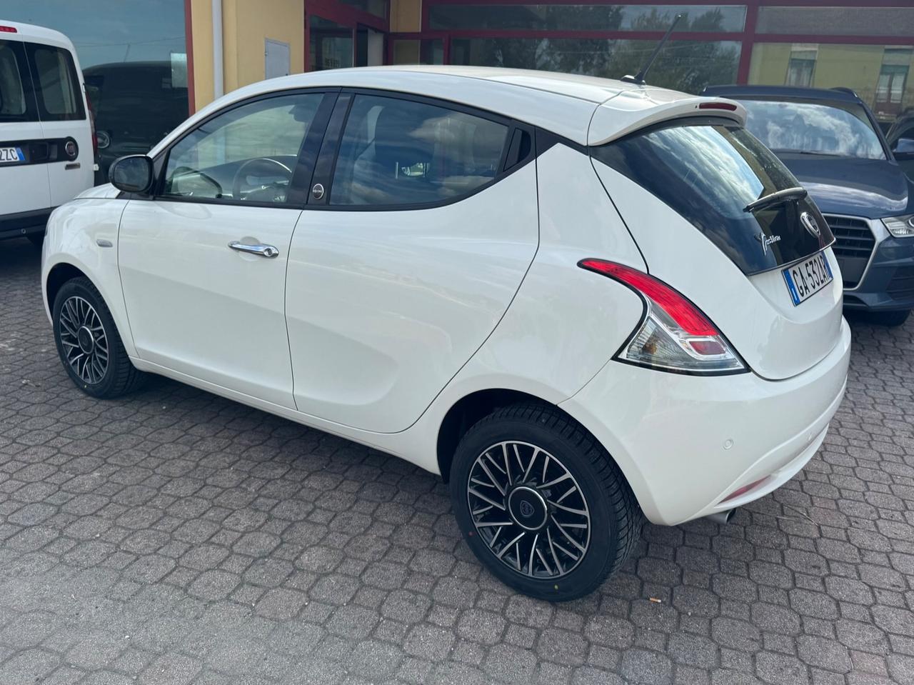 Lancia Ypsilon 1.2 69 CV 5 porte GPL Ecochic Gold