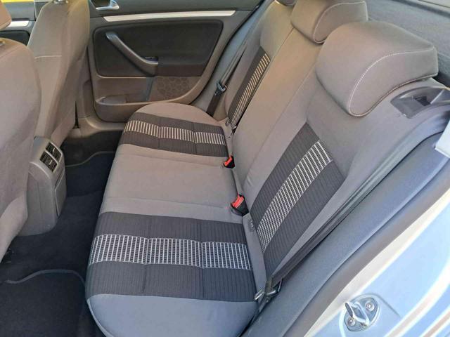 VOLKSWAGEN Golf 1.6 5p. Comfortline ok neopatentati