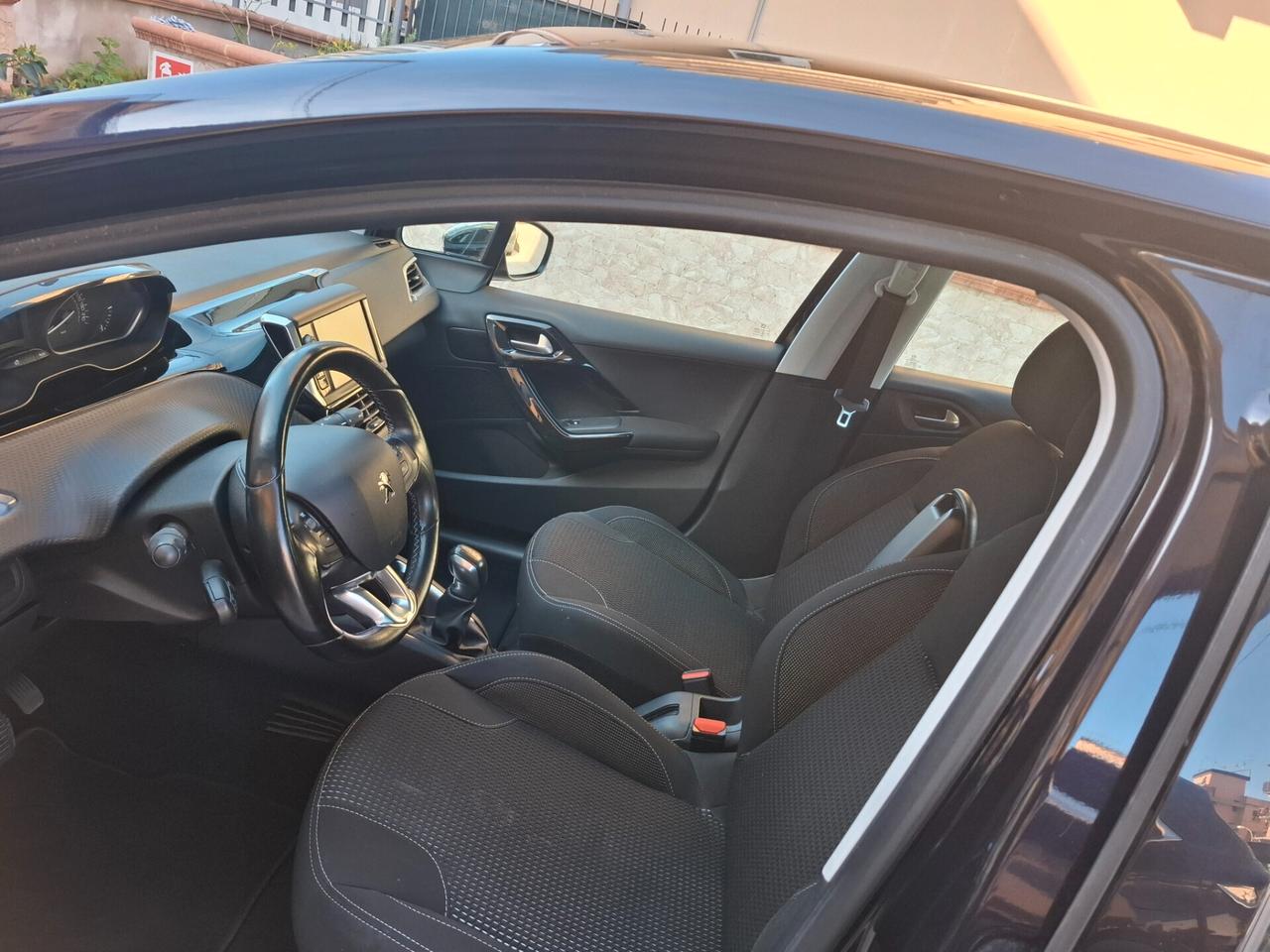 Peugeot 208 - 1.6 Blu HDi