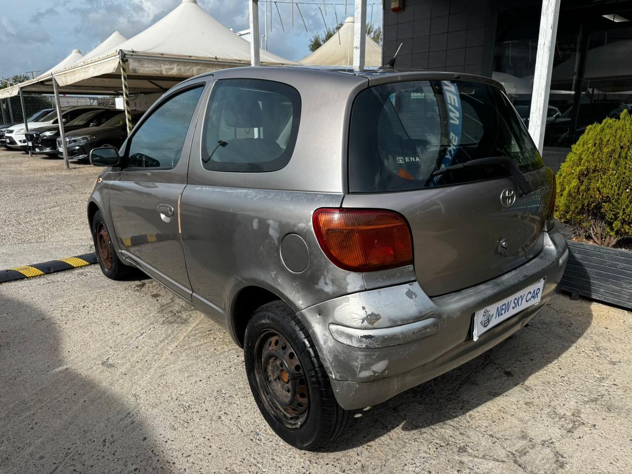 Toyota Yaris 1.0i 16V cat 3 porte Sol