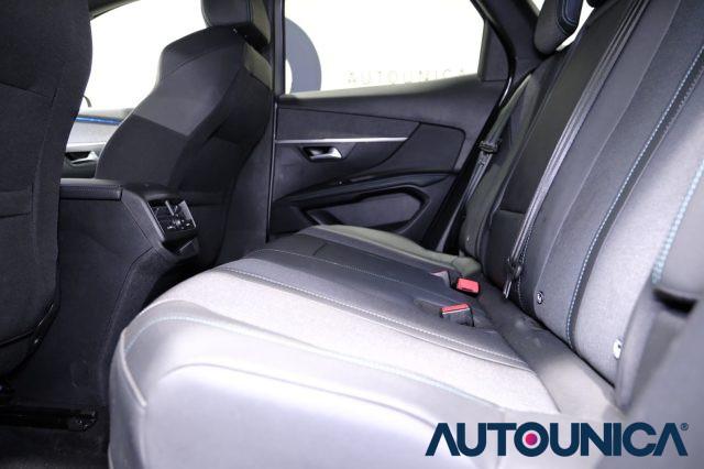 PEUGEOT 3008 HYBRID4 300 E-EAT8 ALLURE PACK