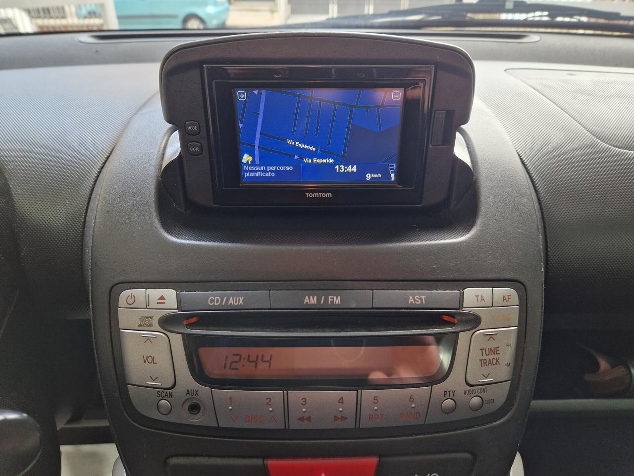 Toyota Aygo EURO 5 NEOPATENTATI