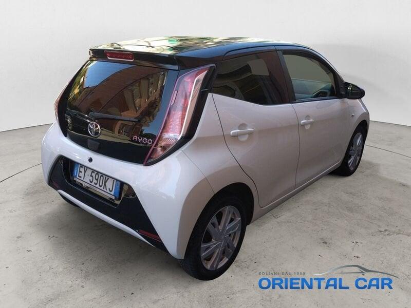 Toyota Aygo Aygo 5p 1.0 x-play AUTO BELLISSIMA CON SOLO 74.000 KM