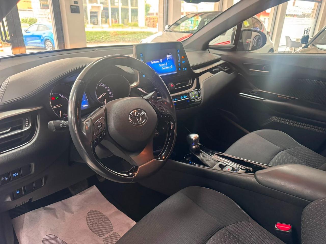 Toyota C-HR Lounge 1.8 HEV #11746