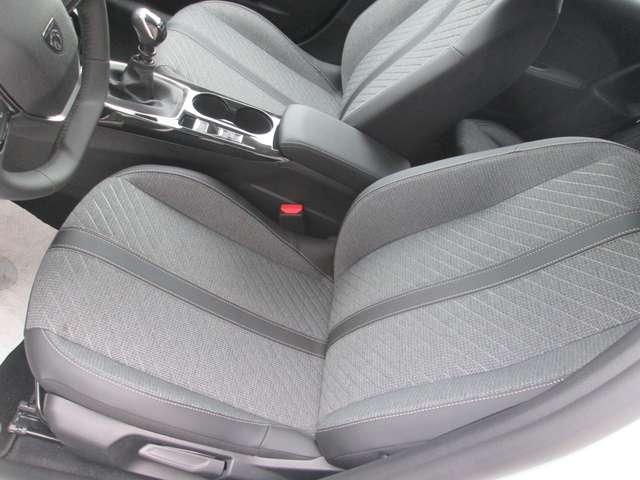 Peugeot 208 1.2 puretech Allure 100cv KM0 PREZZO REALE