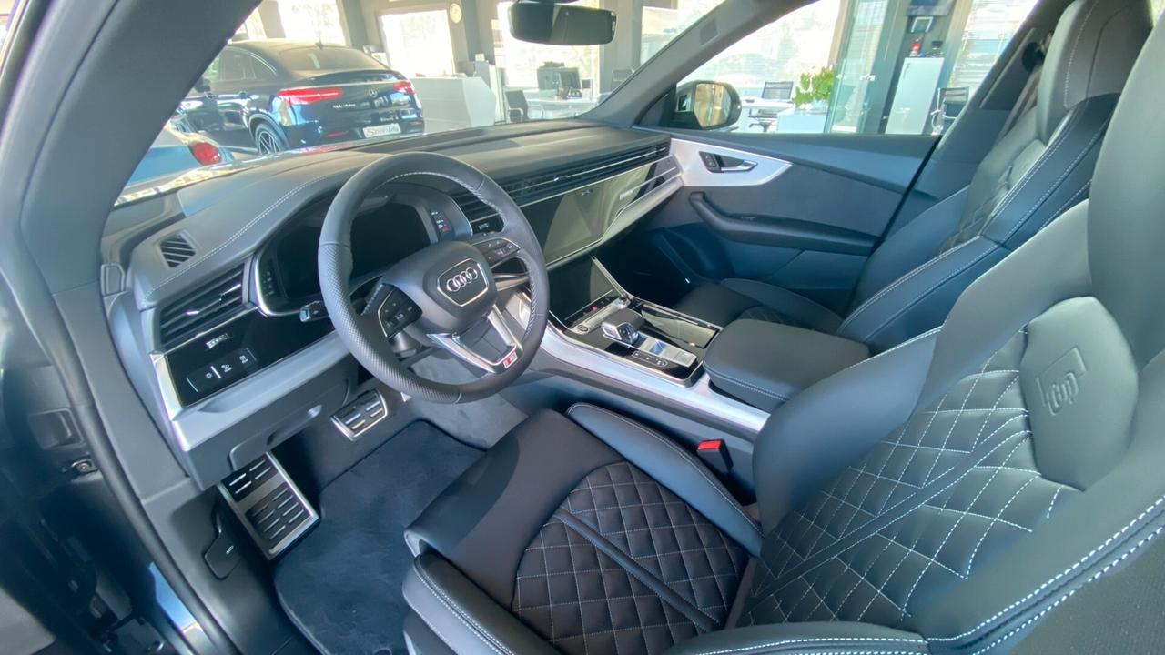 Audi Q8 50 TDI 286cv Pano-23"-Pelle Rombi-G.traino-N.Vision-Cam.360°-SoftClose-Matrix-