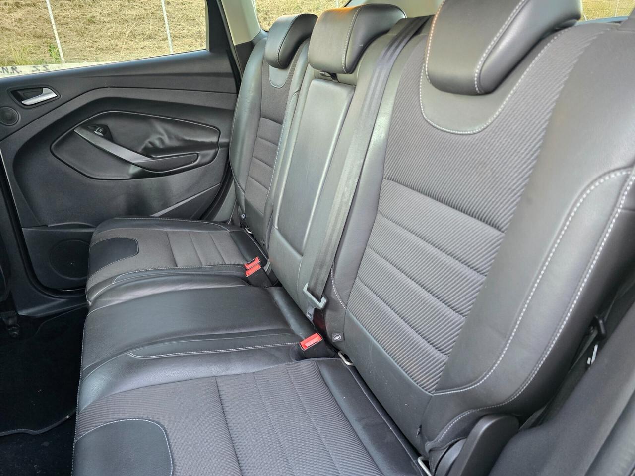 Ford Kuga 2.0 TDCI 150 CV S&S 2WD Titanium