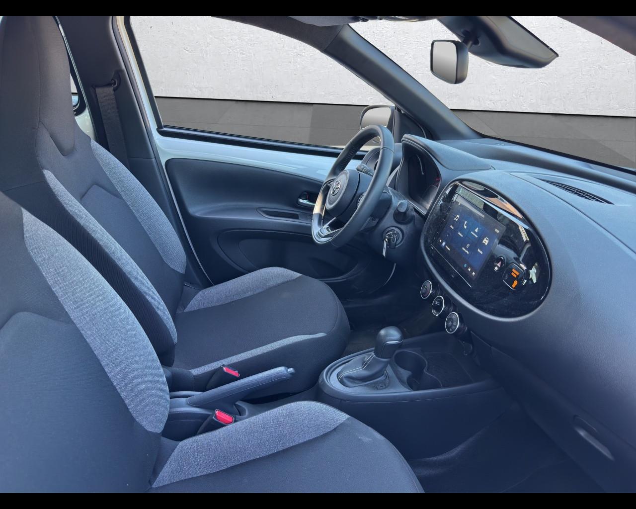 TOYOTA Aygo X - Aygo X 1.0 VVT-i 72 CV 5 porte Active S-CVT