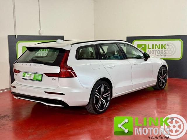 VOLVO V60 B4 (d) aut Ultimate Dark 19" IVA ESP. GARANZIA 24