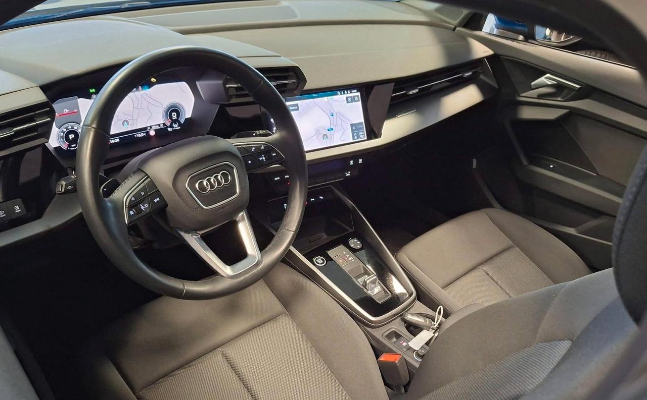 Audi A3 SPB 35 TFSI S tronic line edition tetto panoramico