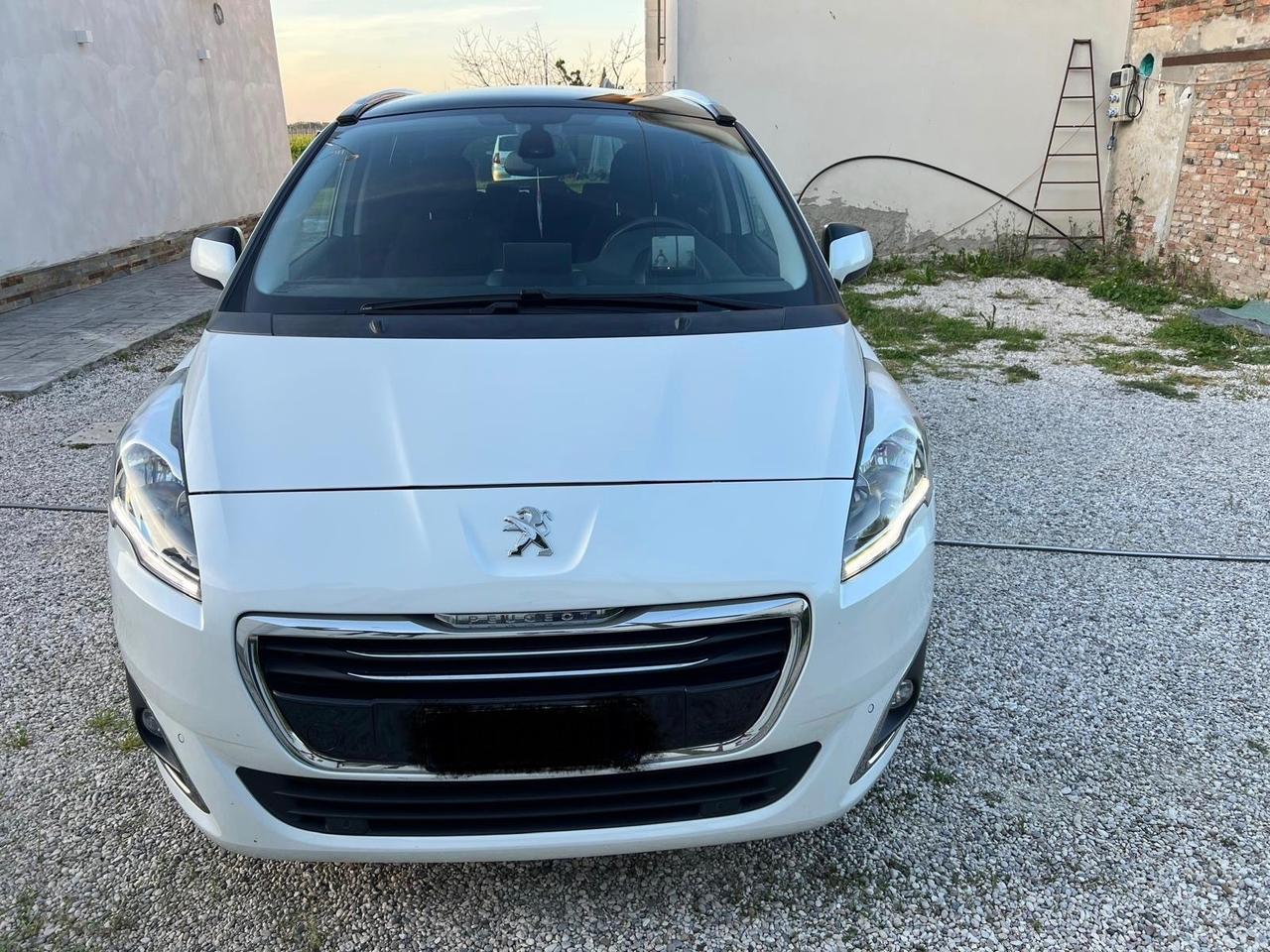 Peugeot 5008 BlueHDi 120 S&S Allure