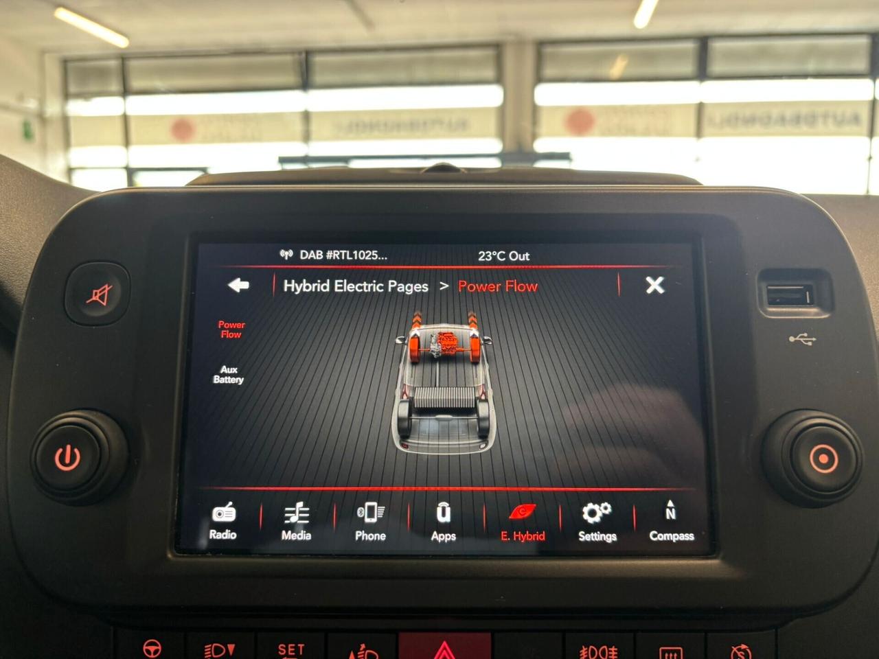 Fiat Panda CROSS 1.0 FireFly Hybrid SPOTICAR
