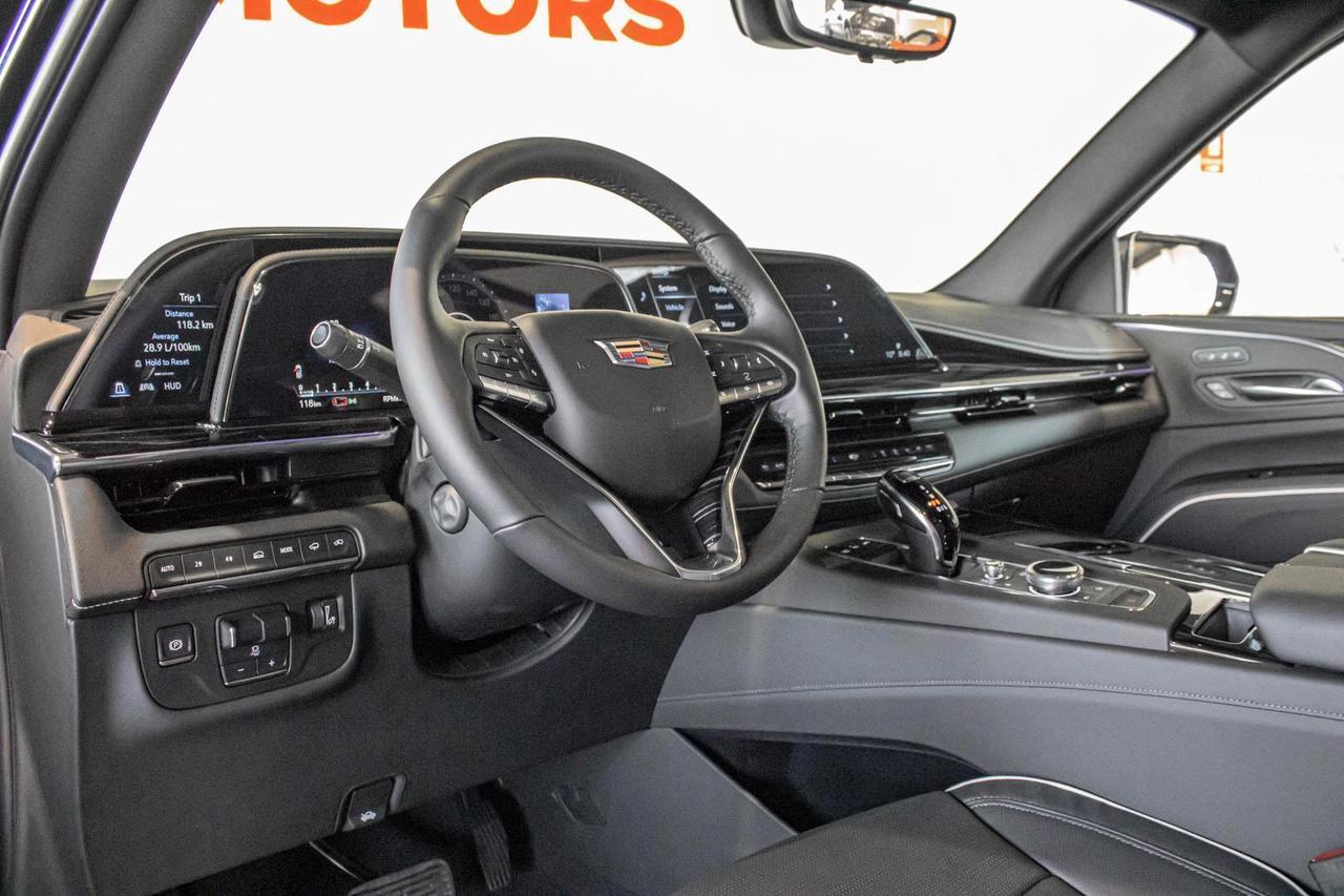 Cadillac Escalade ESV Sport