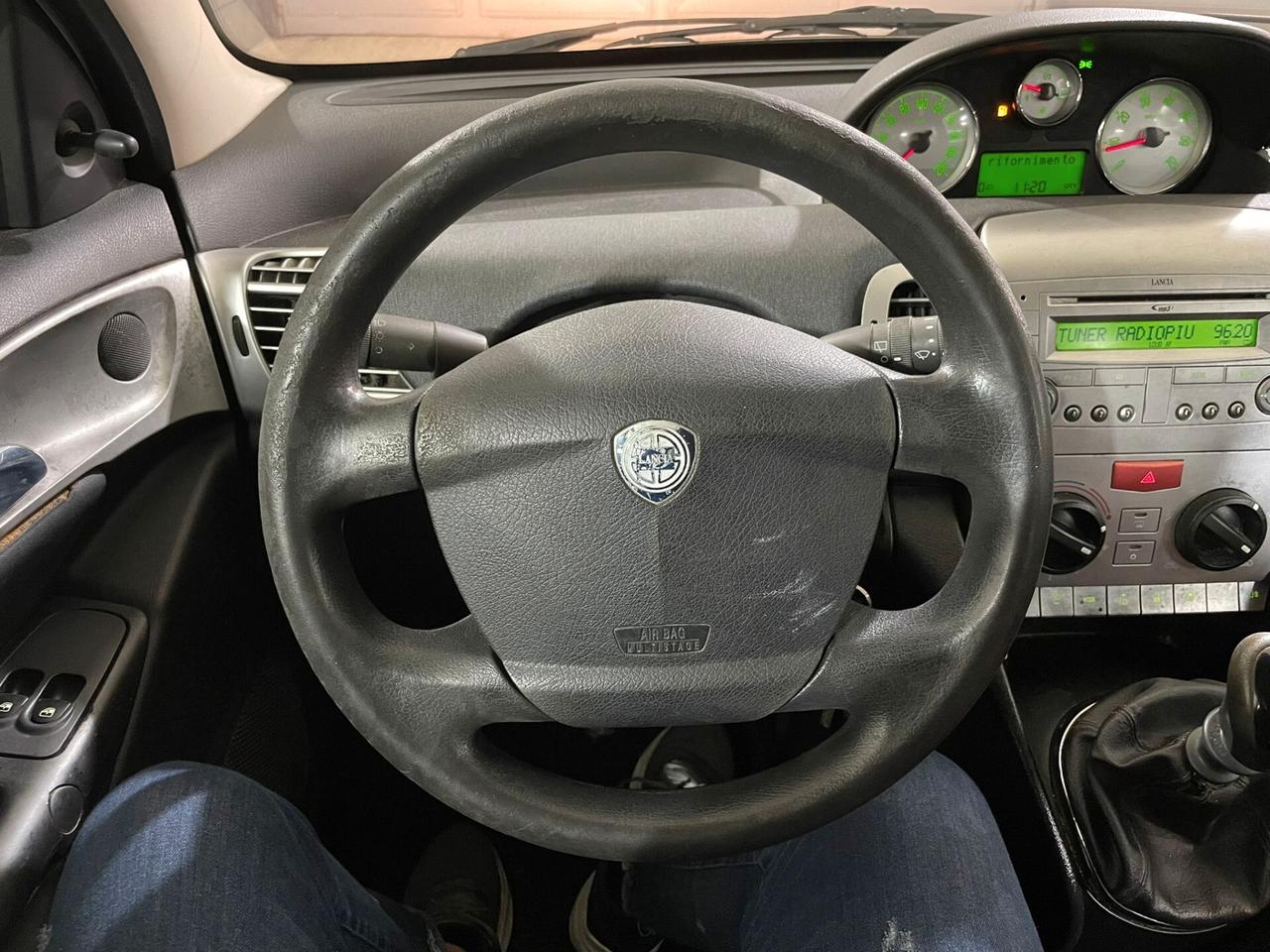 Lancia Ypsilon 1.2 Oro Giallo