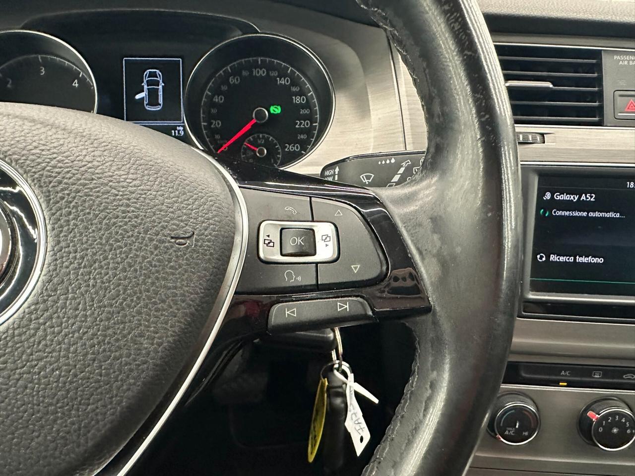 Volkswagen Golf 5p 1.6 110cv - AUTOMATICO-KM CERTIFICATI-PERMUTE