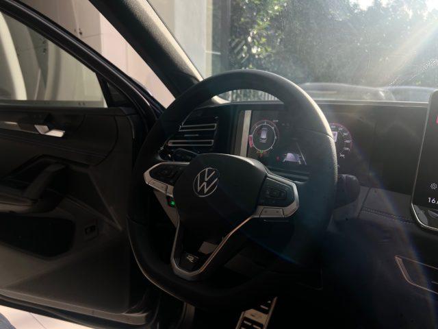 VOLKSWAGEN Tiguan 2.0 TDI 150 CV DSG R-Line Plus da ?519,00 mensili