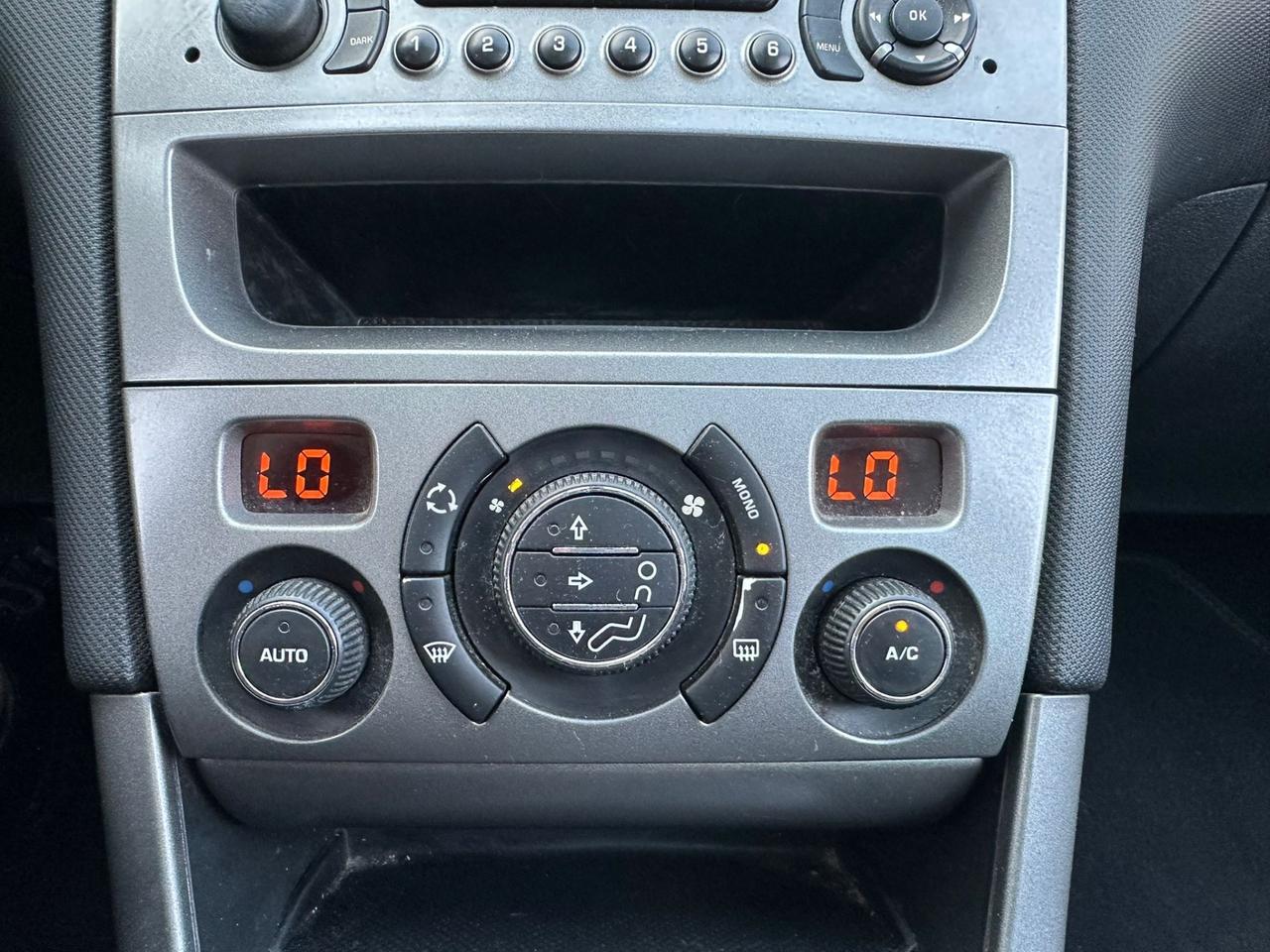 Peugeot 308 1.6 HDi 110CV SW Ciel Féline