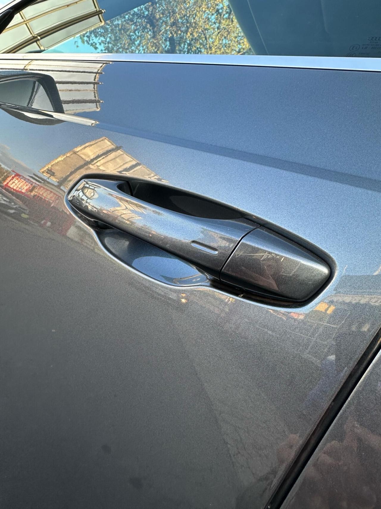 Audi Q3 2.0 TDI 150 CV S-LINE