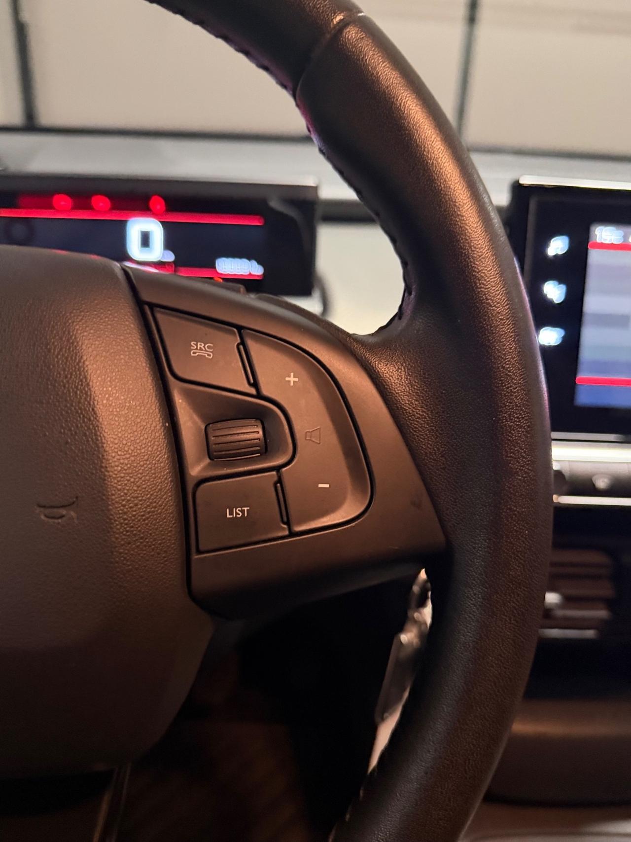 Citroen C4 Cactus BlueHDi 100 S&S Shine NEOPATENTATI