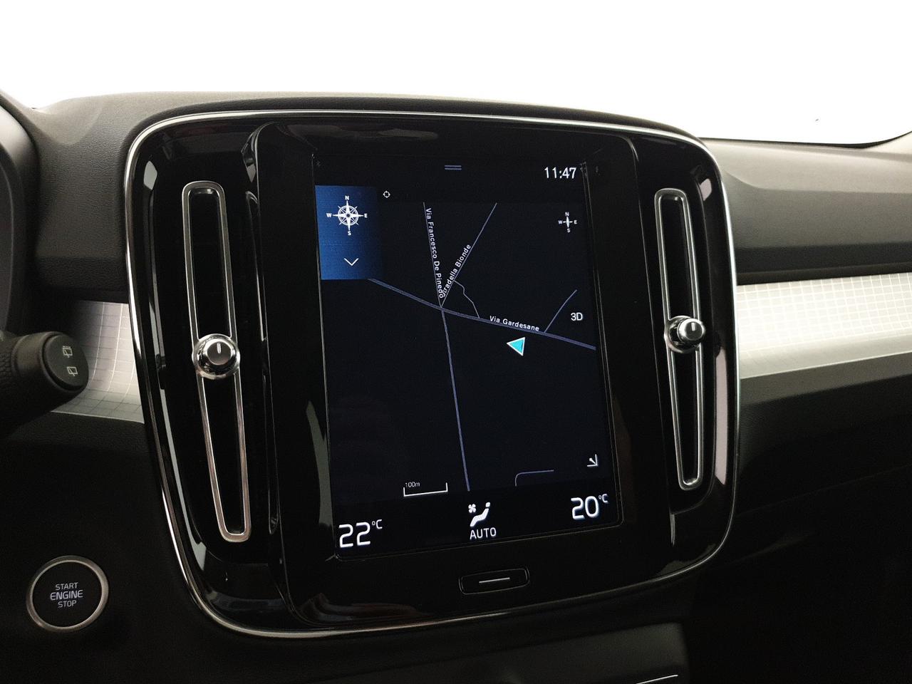 Volvo XC40 1.5 t3 momentum core 163cv auto my21