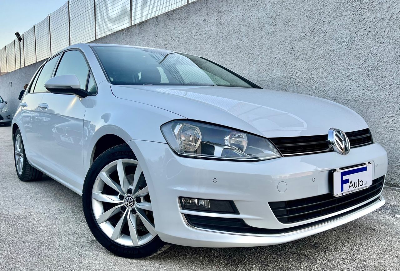 Volkswagen Golf 2.0 TDI 5p. 4MOTION Highline,alcantara,Climatronic,sensori di parcheggio ,ecc.