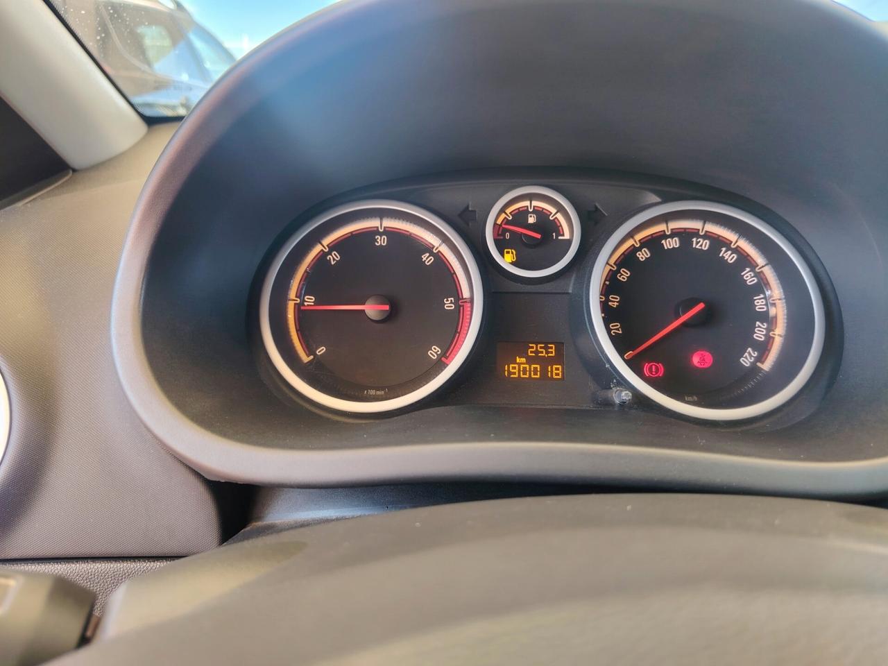 Opel Corsa 1.3 CDTI 90CV 5 porte Cosmo