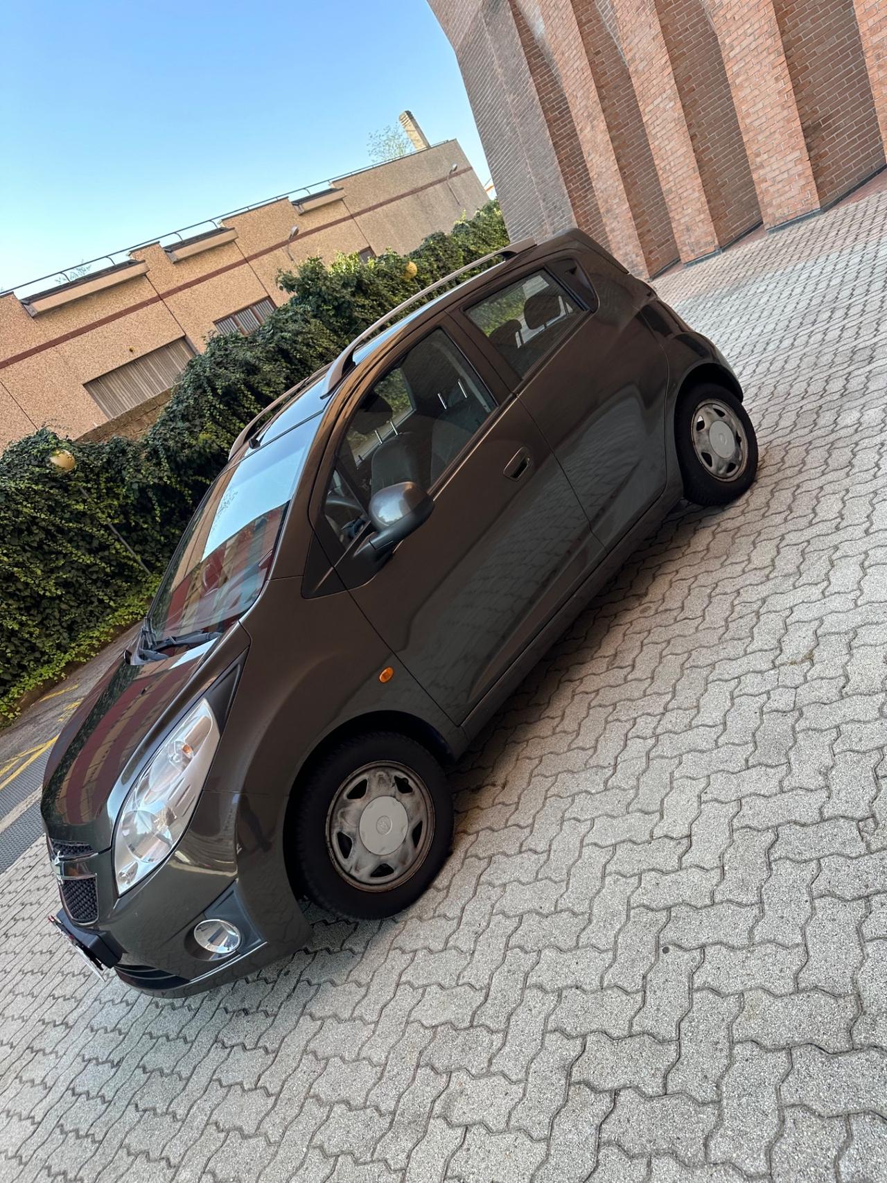 Chevrolet Spark 1.0 GPL Eco Logic Pink Lady Special Edition
