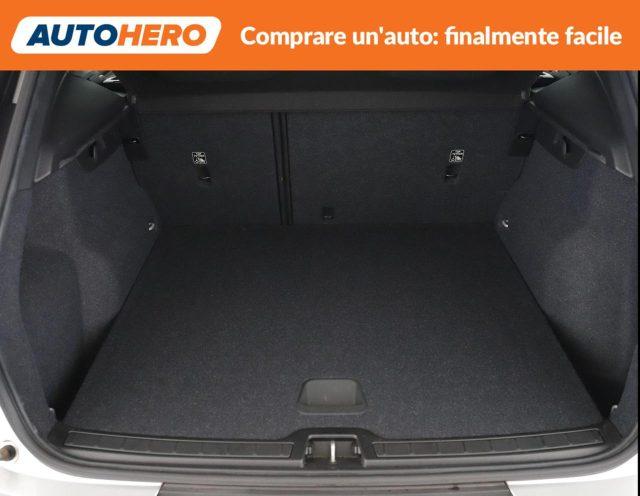 VOLVO XC40 T3