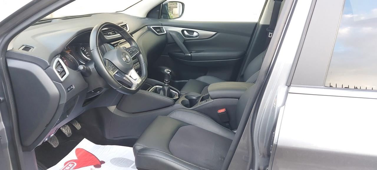 Nissan Qashqai 1.7 dCi 150cv Tekna Full Led - Pelle - Sedili Riscaldati - R19 - Uniprop.