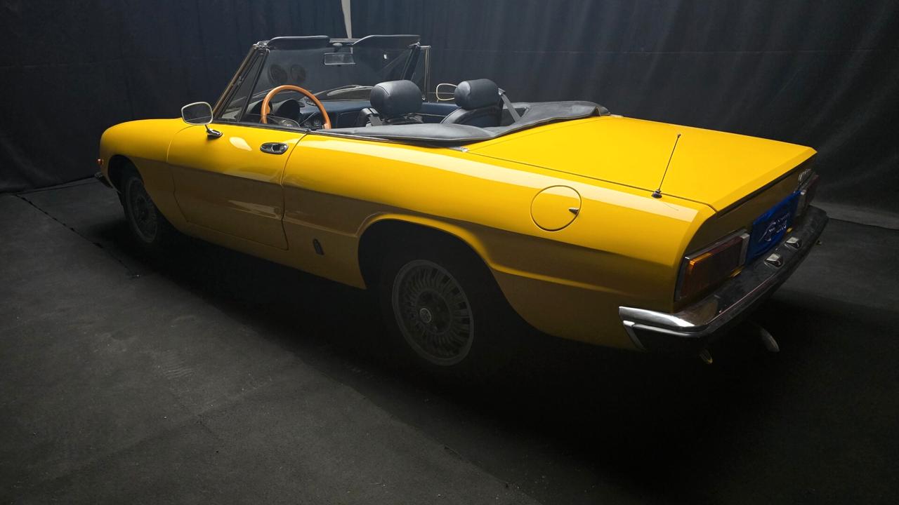 Alfa Romeo Spider 2.0 Veloce