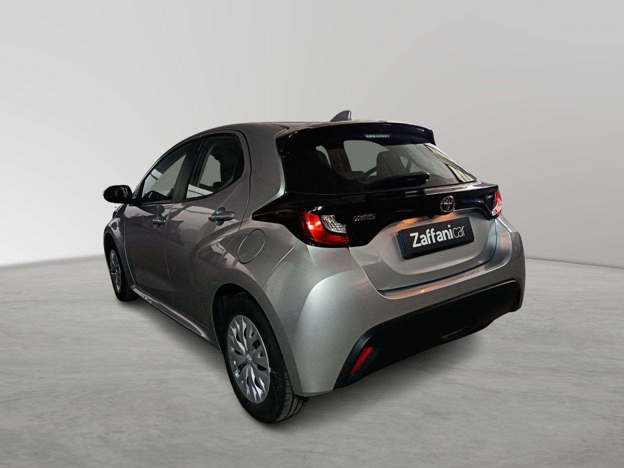 TOYOTA Yaris 4ª serie - Yaris 1.5 Hybrid 5 porte Active AUTOMATICO