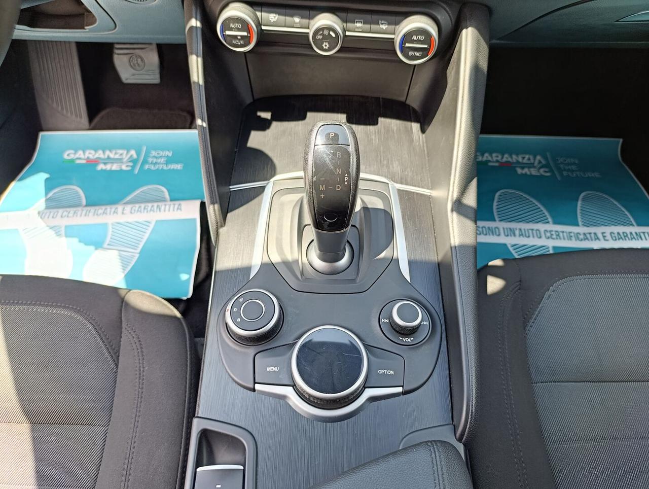 Alfa Romeo Giulia 2.2 t Giulia 150cv - GARANZIA 12 MESI -
