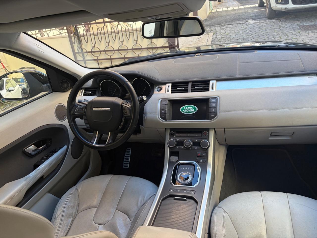 Land Rover Range Evoque 2.2 TD4 5p. Pure Tech Pack