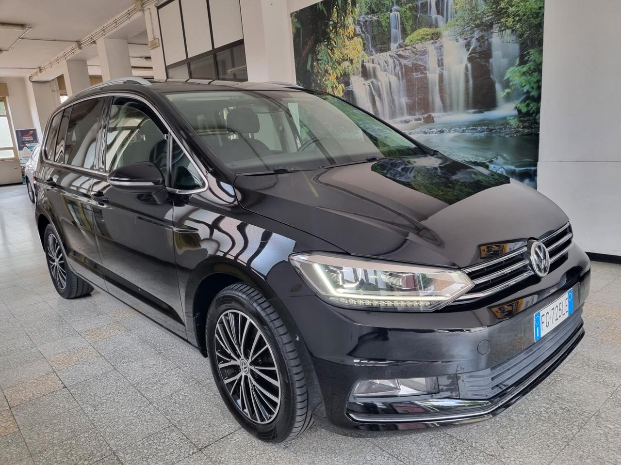 Volkswagen Touran 1.6 TDI 115 CV DSG 7 POSTI, FULL LED, TETTINO, KEYLESS