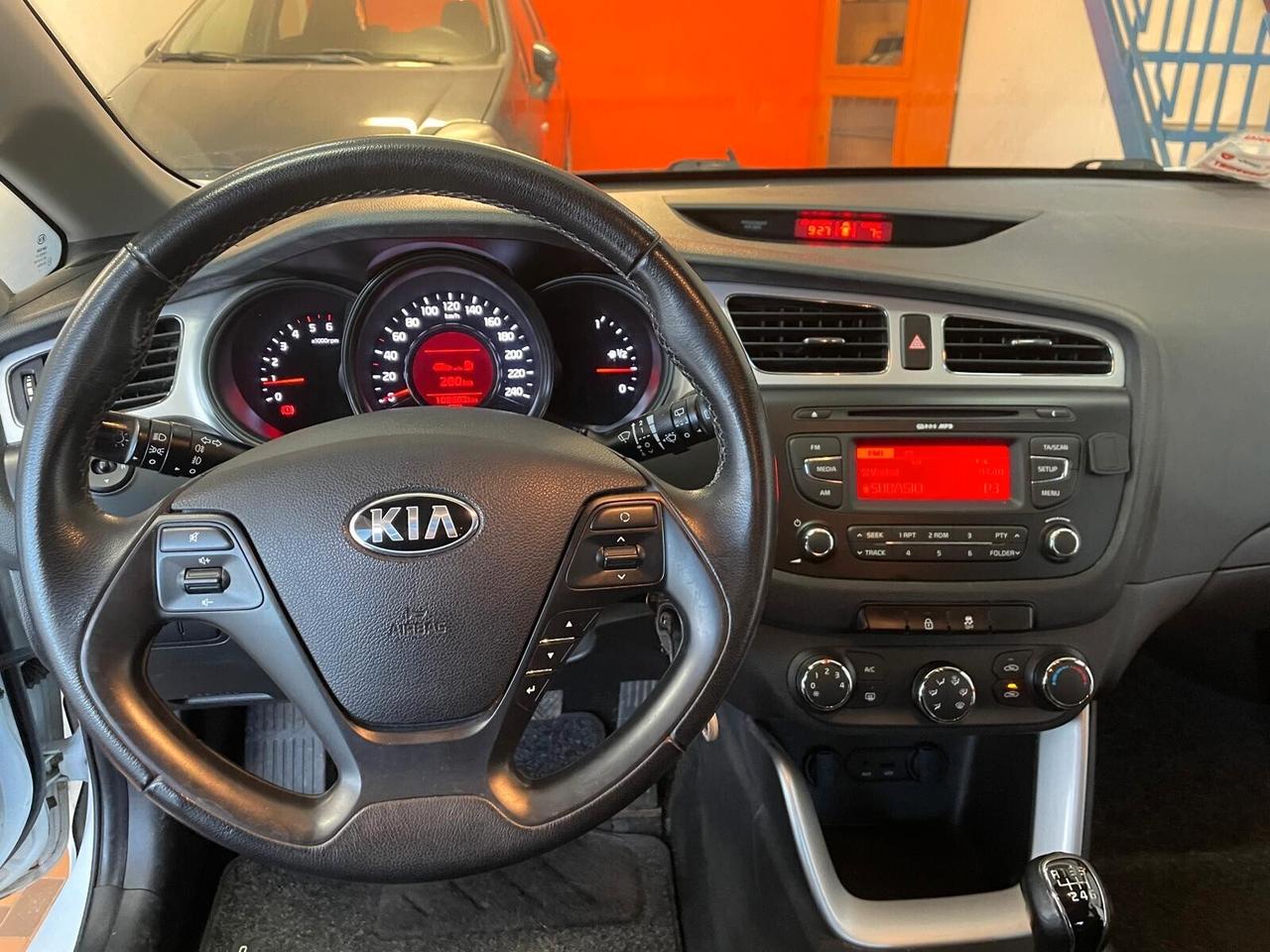 Kia Ceed cee'd 1.6 CRDi 110 CV 5 porte