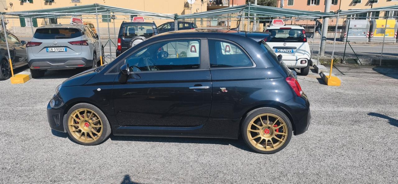 Abarth 595 1.4 Turbo T-Jet 165 CV