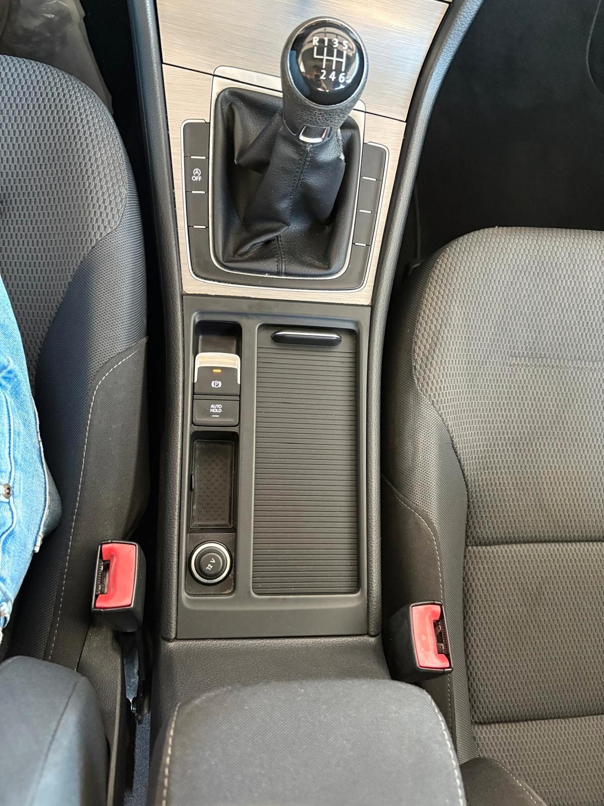 Volkswagen Golf 7 1.4 TGi TRENDLINE